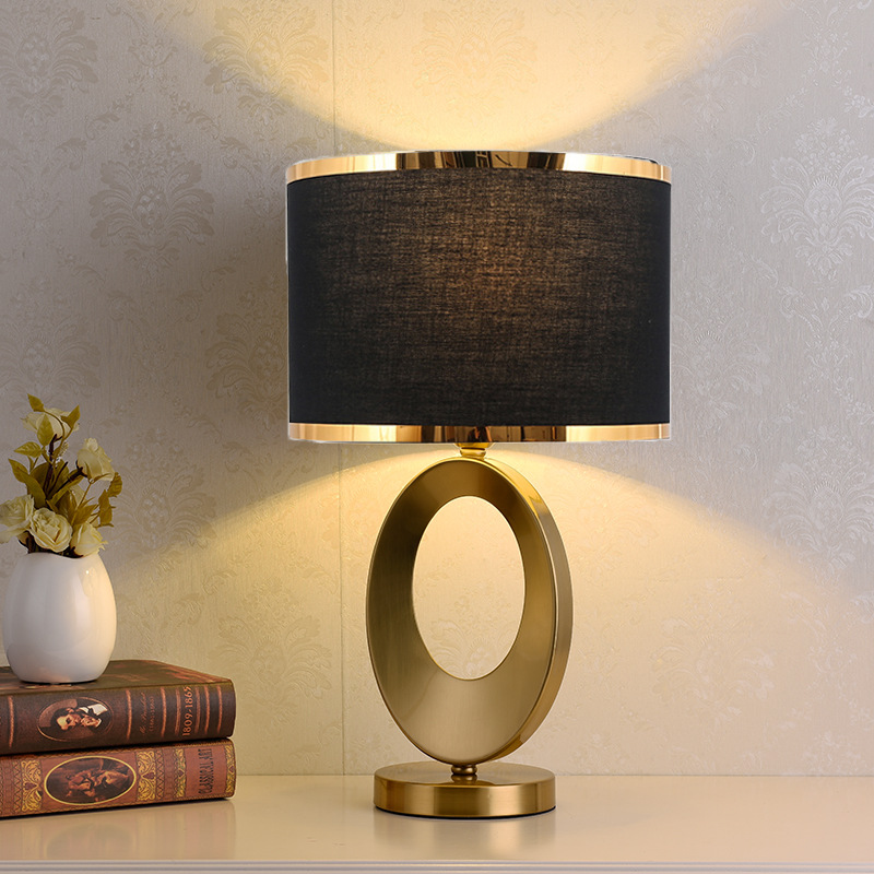 Desk Lamp - İskandinav tarzı hafif lüks küçük masa